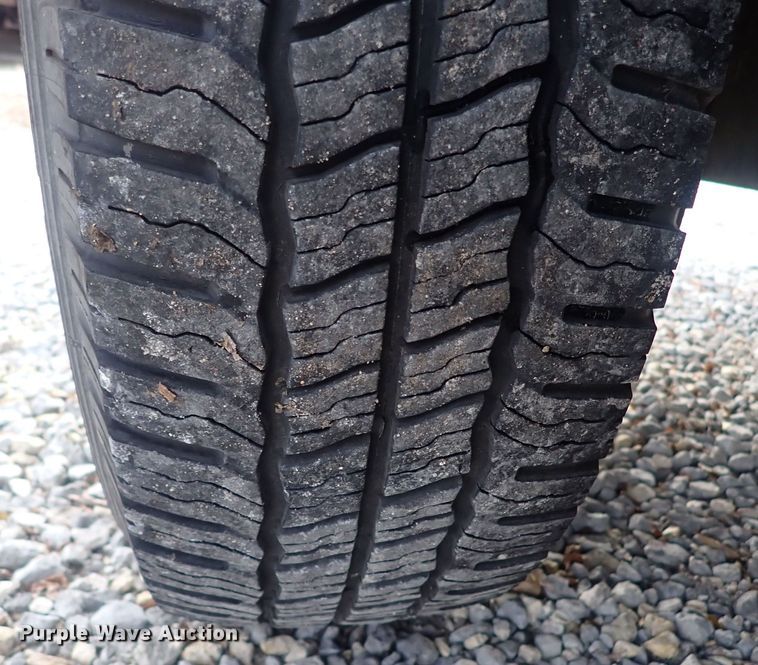 image for item DQ3911 2013 Ford E450  delivery truck