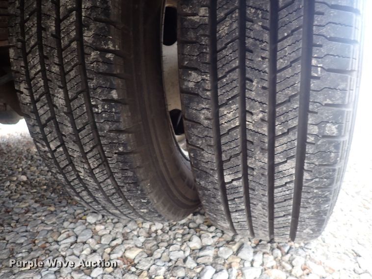 image for item DQ3911 2013 Ford E450  delivery truck