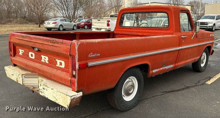 image for item DR9187 1972 Ford F100  pickup truck