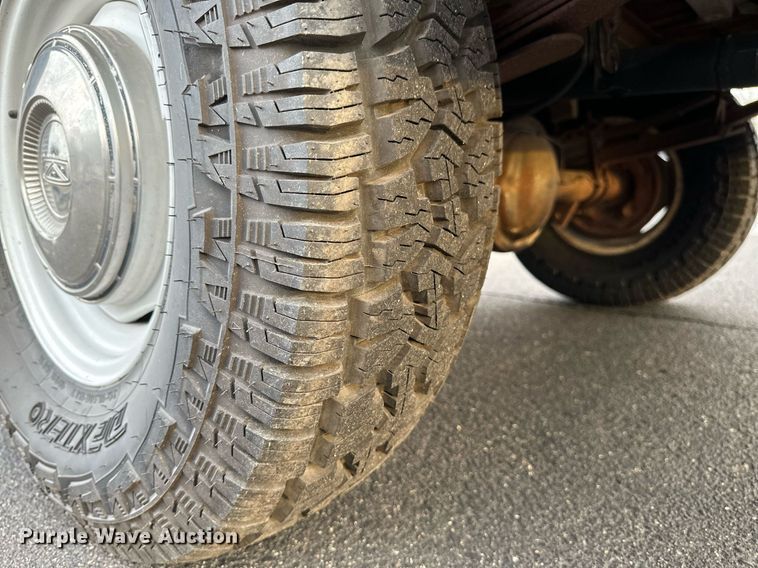 image for item DR9187 1972 Ford F100  pickup truck