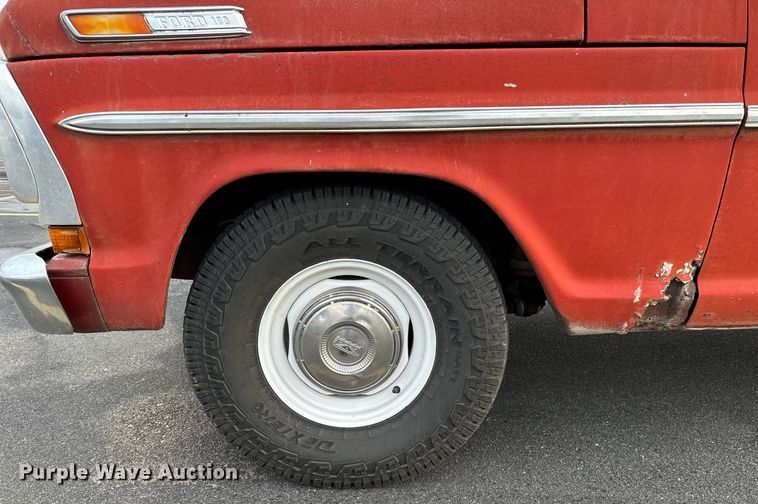 image for item DR9187 1972 Ford F100  pickup truck