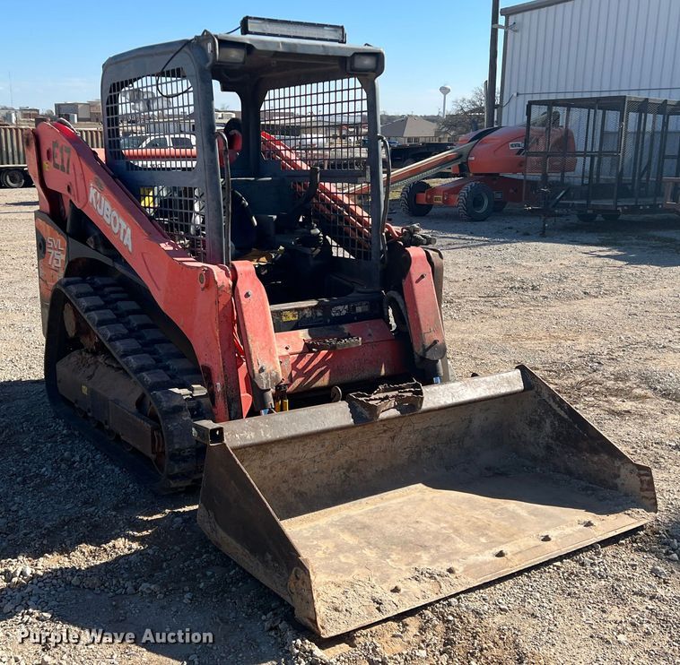 image for item DS2645 2010 Kubota SVL75  tracked skid steer loader