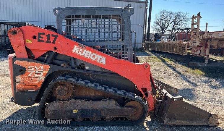 image for item DS2645 2010 Kubota SVL75  tracked skid steer loader