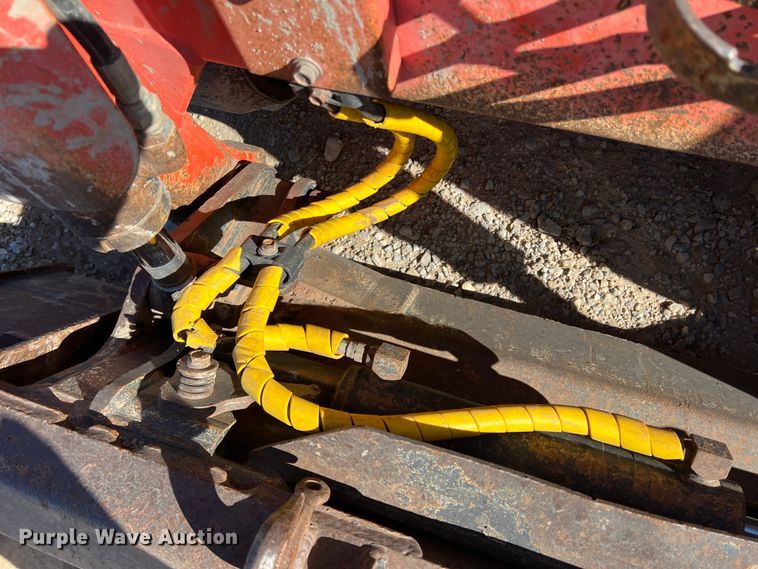 image for item DS2645 2010 Kubota SVL75  tracked skid steer loader