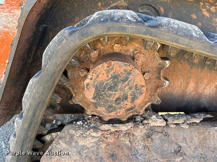 image for item DS2645 2010 Kubota SVL75  tracked skid steer loader