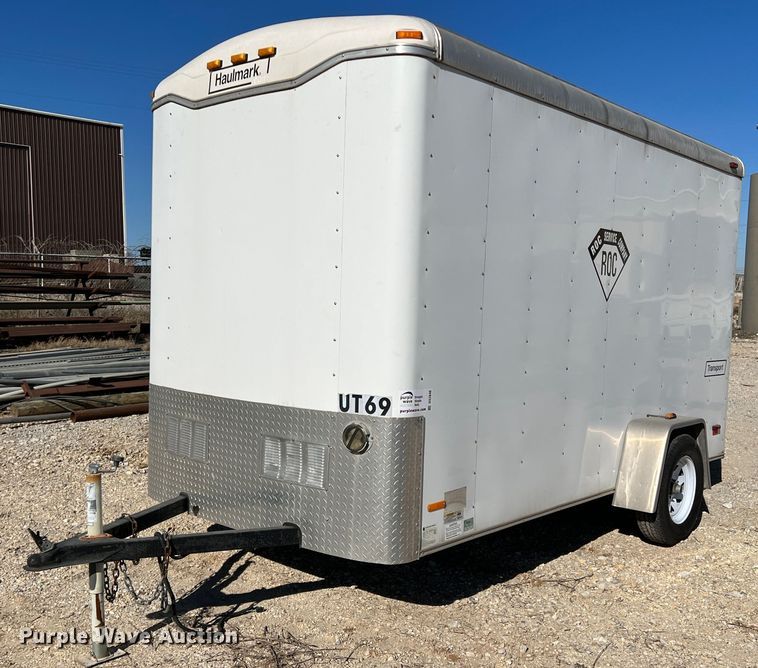 image for item DS2646 2011 Haulmark  enclosed cargo trailer