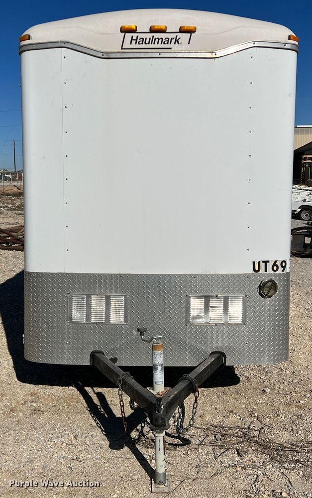 image for item DS2646 2011 Haulmark  enclosed cargo trailer