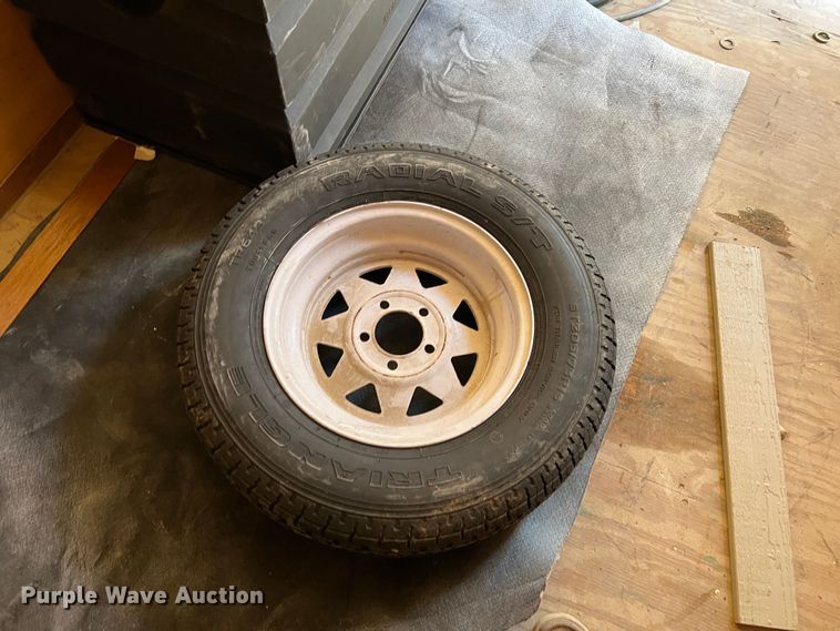 image for item DS2646 2011 Haulmark  enclosed cargo trailer