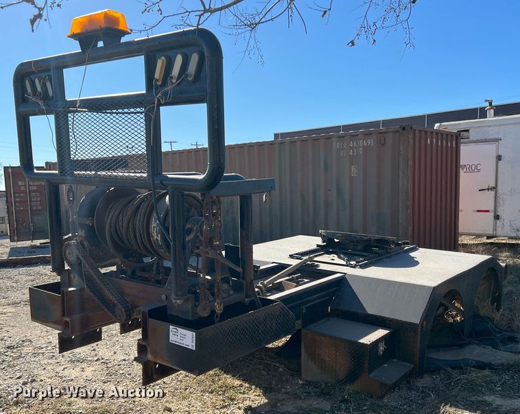 Winch truck bed in Bridgeport, TX Item DS2651 sold Purple Wave