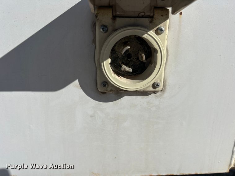 image for item DS2652 2017 W-W Trailers  enclosed cargo trailer