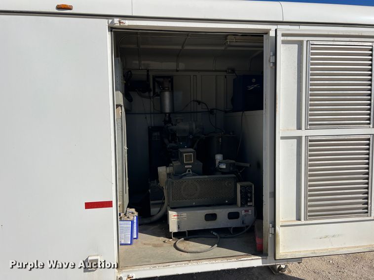 image for item DS2652 2017 W-W Trailers  enclosed cargo trailer