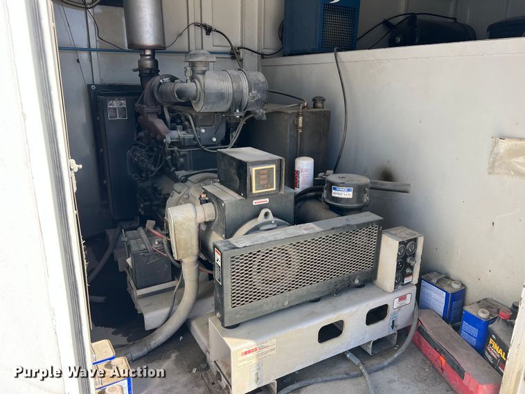 image for item DS2652 2017 W-W Trailers  enclosed cargo trailer