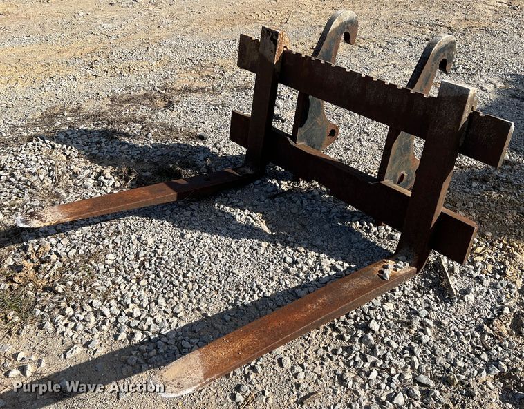 image for item DS2653 4'L forks