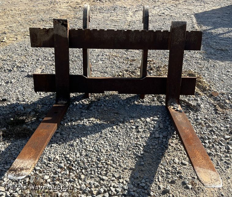 image for item DS2653 4'L forks