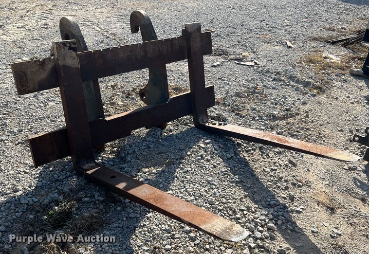 image for item DS2653 4'L forks