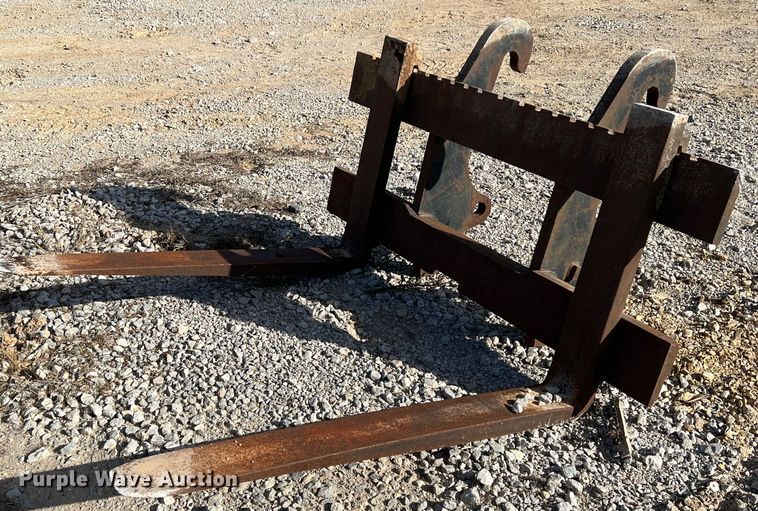 image for item DS2653 4'L forks