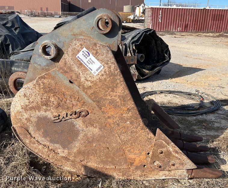 image for item DS2654 Esco  excavator bucket