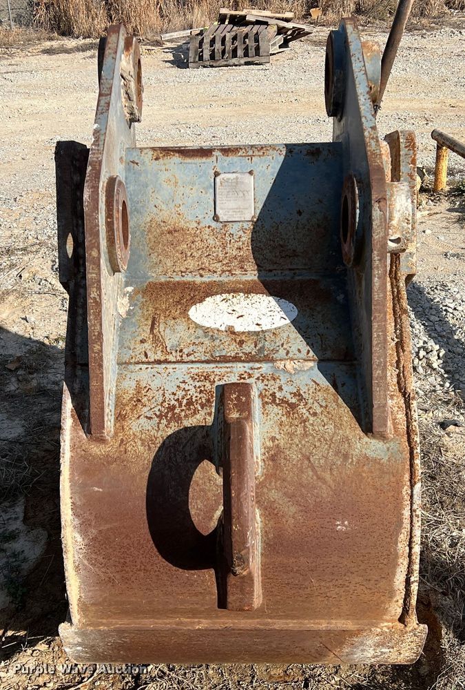 image for item DS2654 Esco  excavator bucket