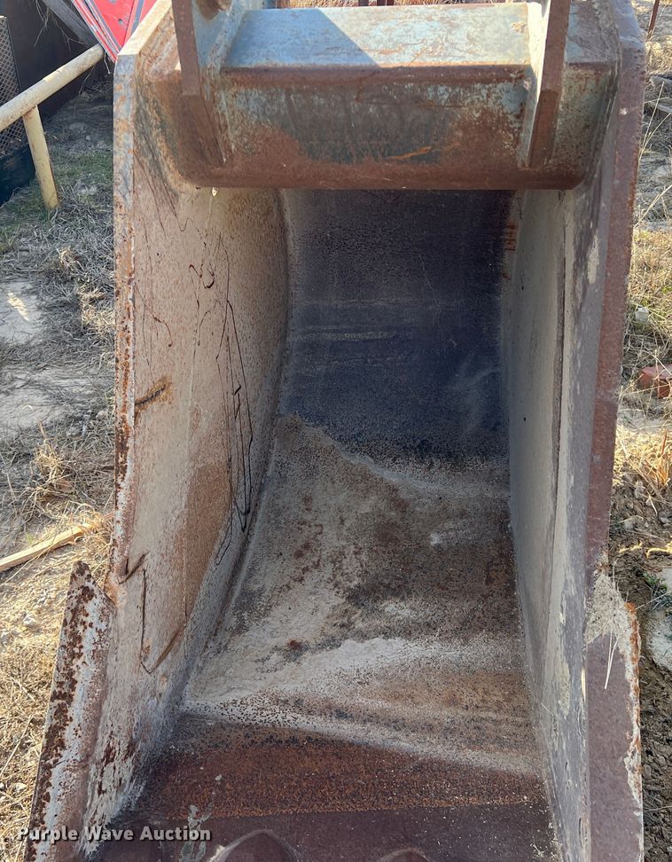 image for item DS2654 Esco  excavator bucket