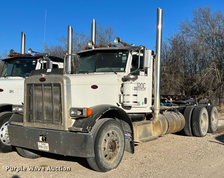 image for item DS2662 2006 Peterbilt 379  semi truck