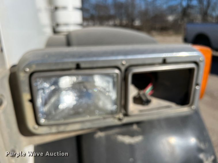 image for item DS2662 2006 Peterbilt 379  semi truck