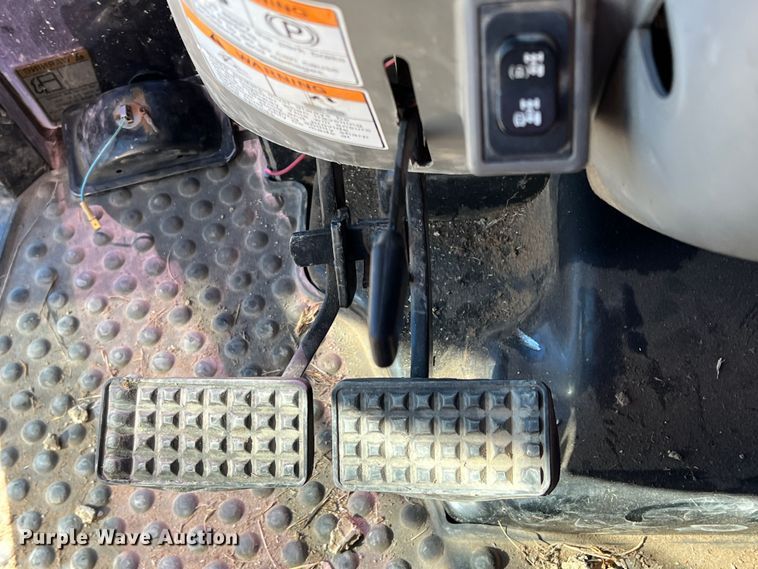 image for item DS2664 Mahindra 6010  MFWD tractor