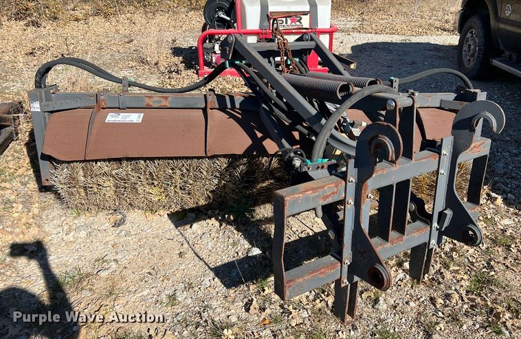 image for item DS2673 Caterpillar BA25  broom