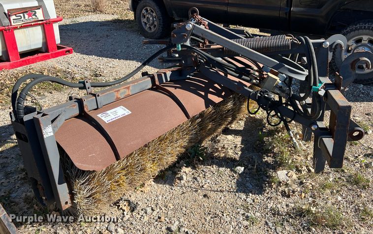 image for item DS2673 Caterpillar BA25  broom