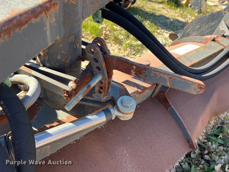 image for item DS2673 Caterpillar BA25  broom