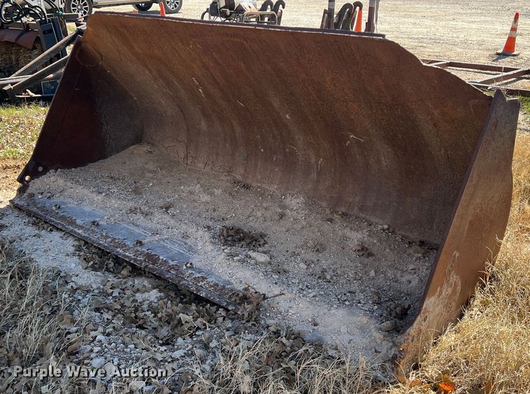 image for item DS2678 100"W bucket