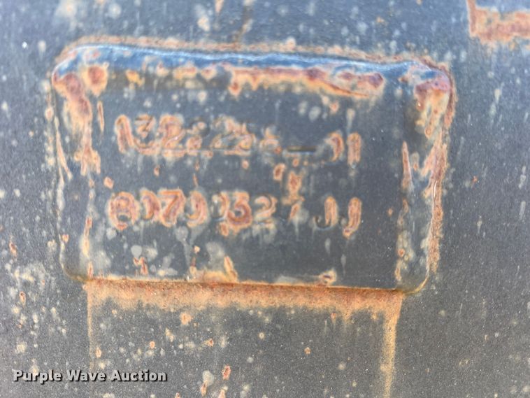 image for item DS2678 100"W bucket