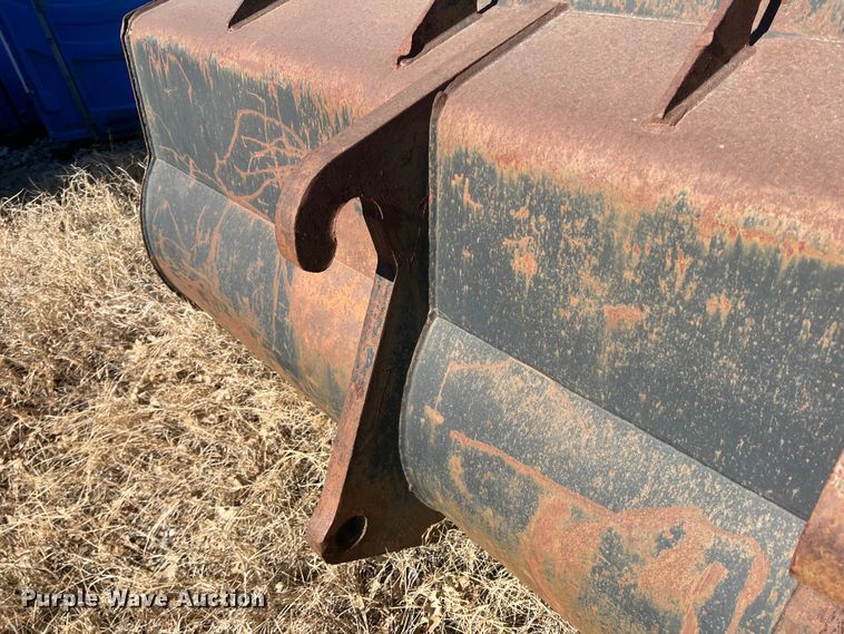 image for item DS2678 100"W bucket