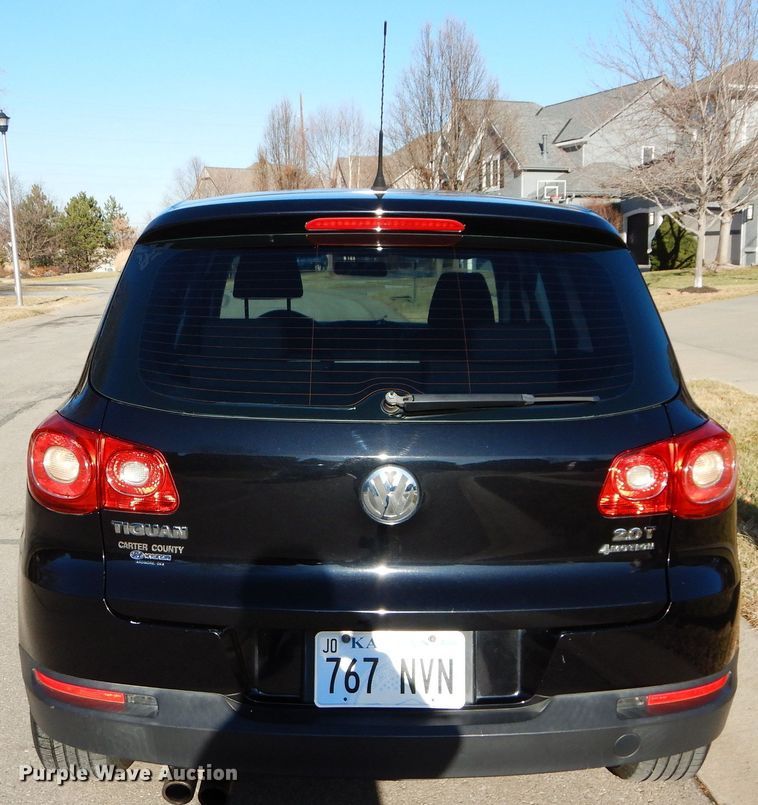 image for item DS6312 2011 Volkswagen Tiguan SE SUV