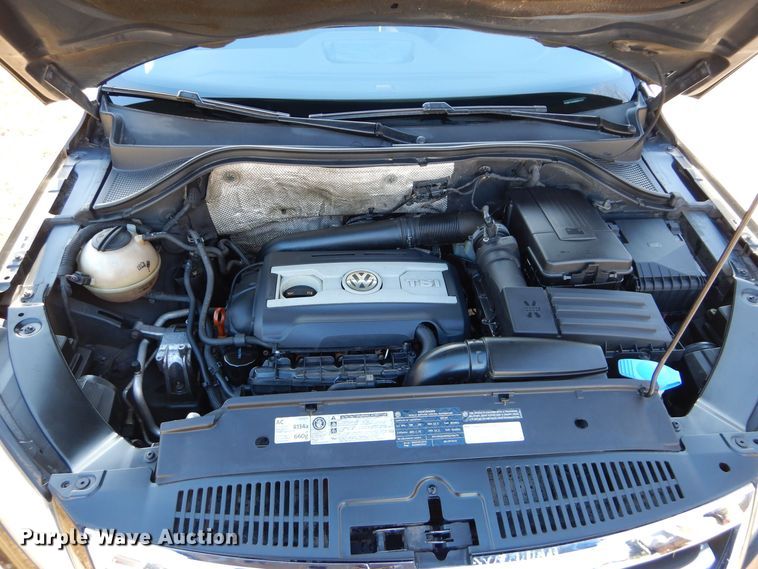 image for item DS6312 2011 Volkswagen Tiguan SE SUV