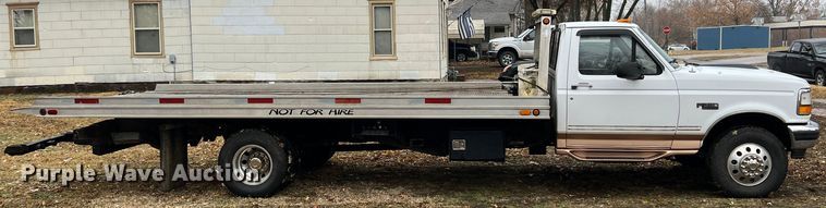 image for item ID9304 1996 Ford F450  rollback truck