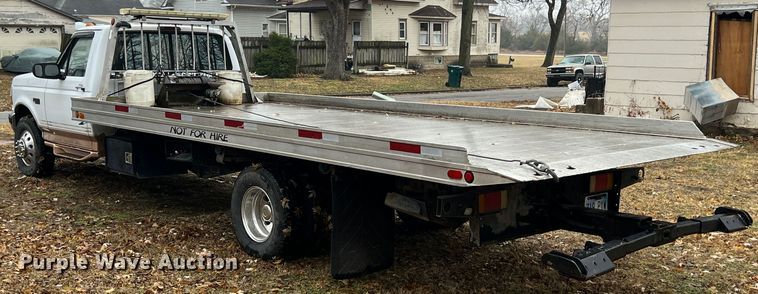 image for item ID9304 1996 Ford F450  rollback truck