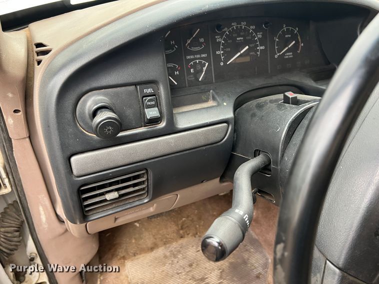 image for item ID9304 1996 Ford F450  rollback truck