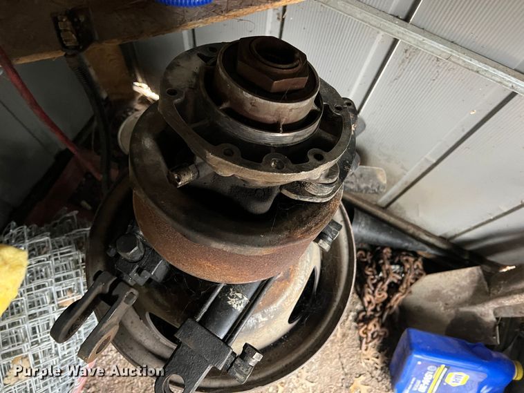 image for item ID9304 1996 Ford F450  rollback truck