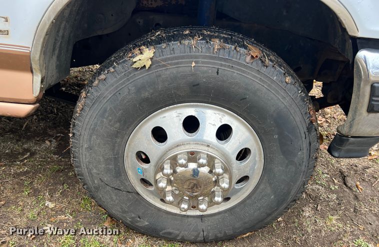 image for item ID9304 1996 Ford F450  rollback truck