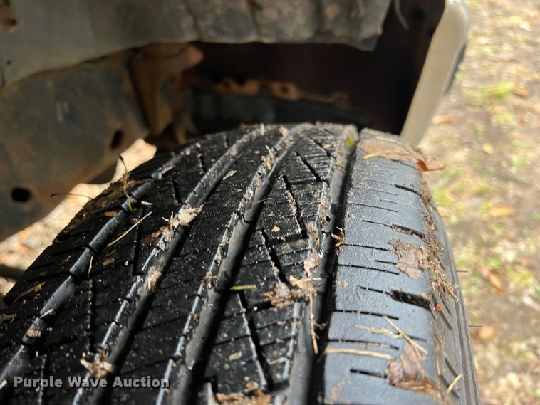 image for item ID9304 1996 Ford F450  rollback truck