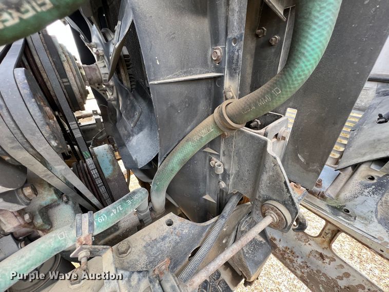 image for item ID9365 1993 International 4900  flatbed truck