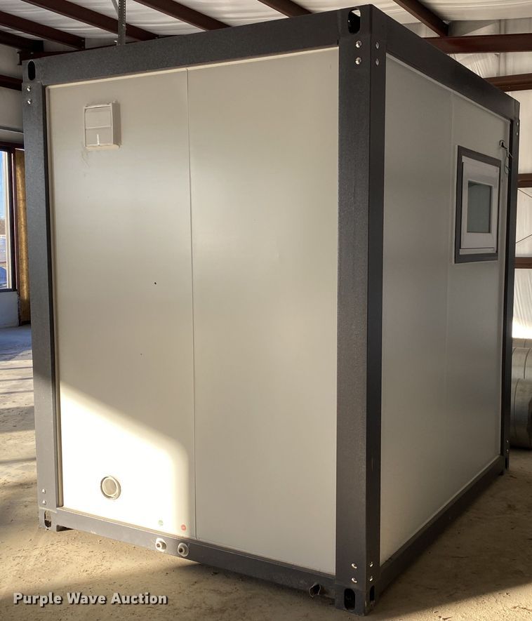 image for item IG9885 Portable restroom