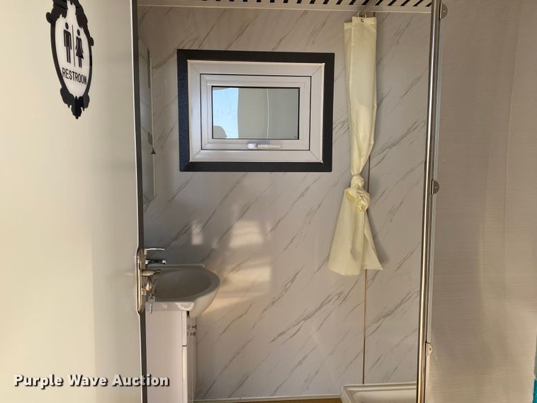 image for item IG9885 Portable restroom
