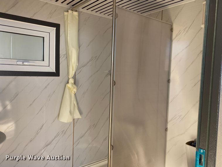 image for item IG9885 Portable restroom
