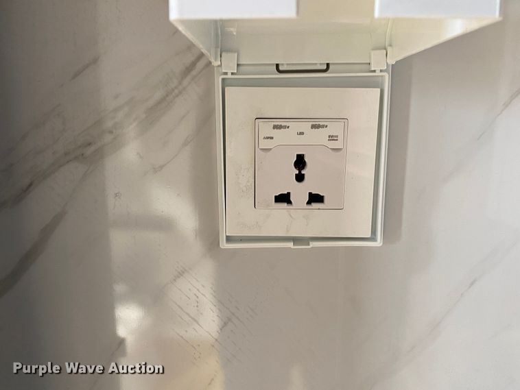 image for item IG9885 Portable restroom