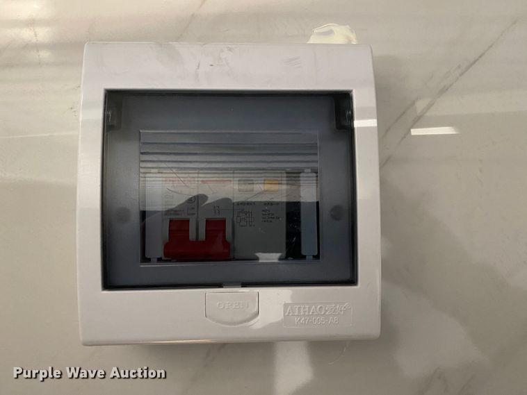 image for item IG9885 Portable restroom