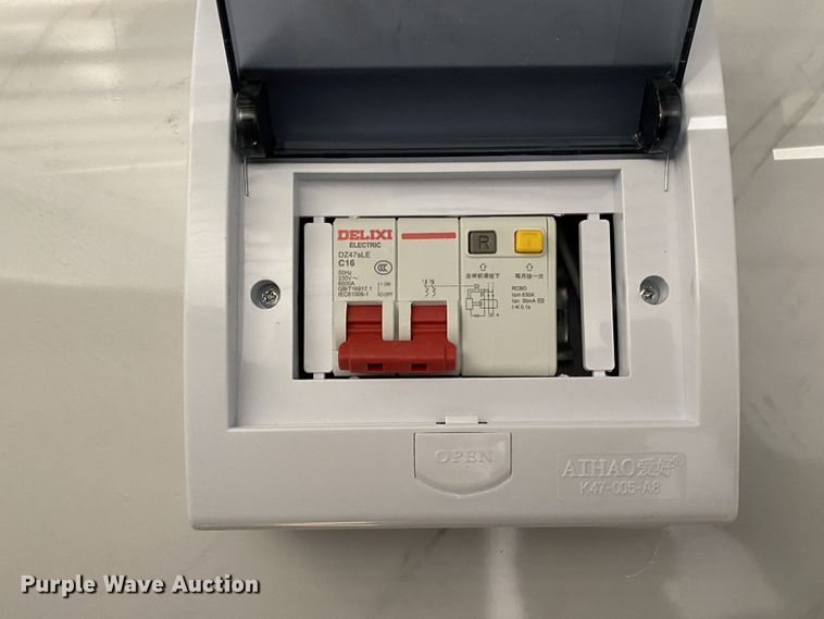 image for item IG9885 Portable restroom