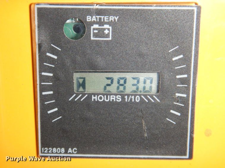 image for item IO9250 2013 Cub Cadet  lawn mower