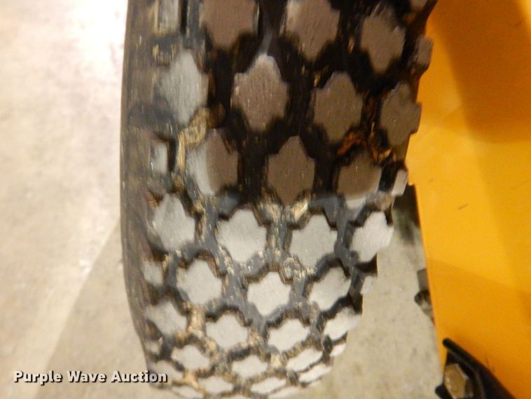 image for item IO9250 2013 Cub Cadet  lawn mower