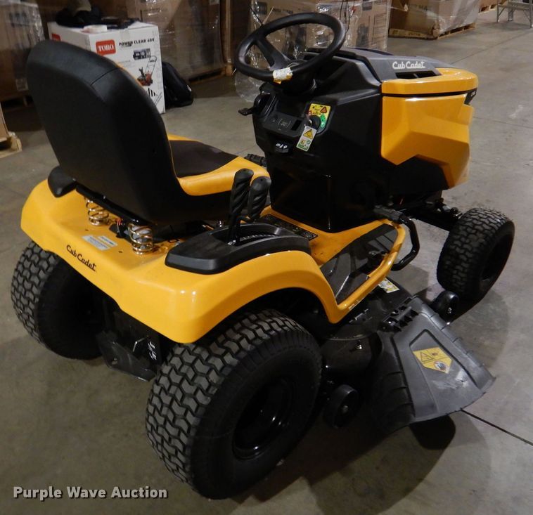 image for item IO9251 2022 Cub Cadet LT46  lawn mower